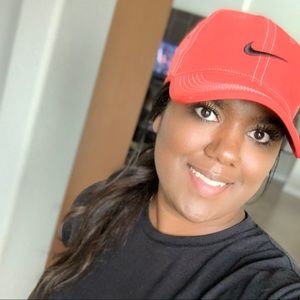 Meet your Posher, Nina